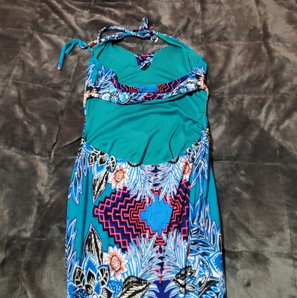 Beautiful 2 different maxi dresses - Picture 2 of 5